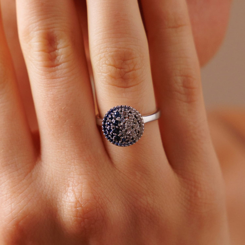 Anello Wish in Oro Bianco 18K con Degradé di Zaffiri e Diamanti