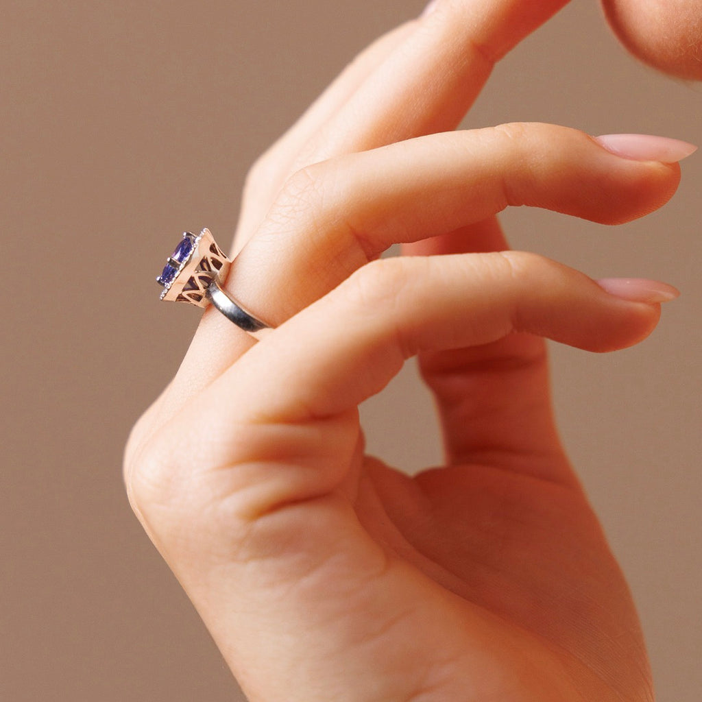 Anello Wish in Oro Bianco 18K con Tanzanite e Diamanti