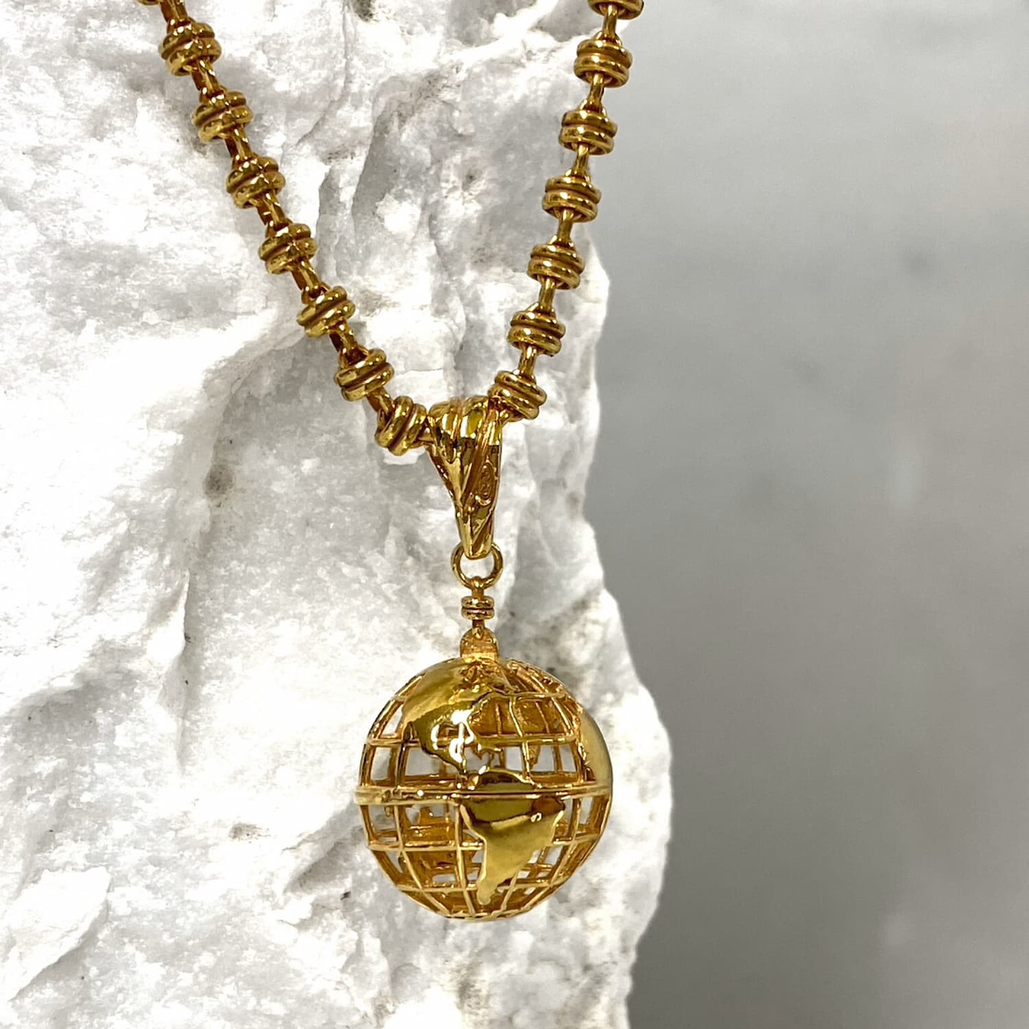 Pendente Globo in Oro, Piccolo