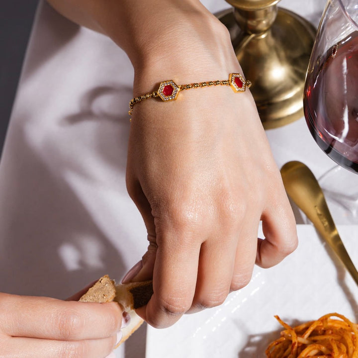 Bracciale Deco Statement in Oro con Rosso, Corallo & Pavé