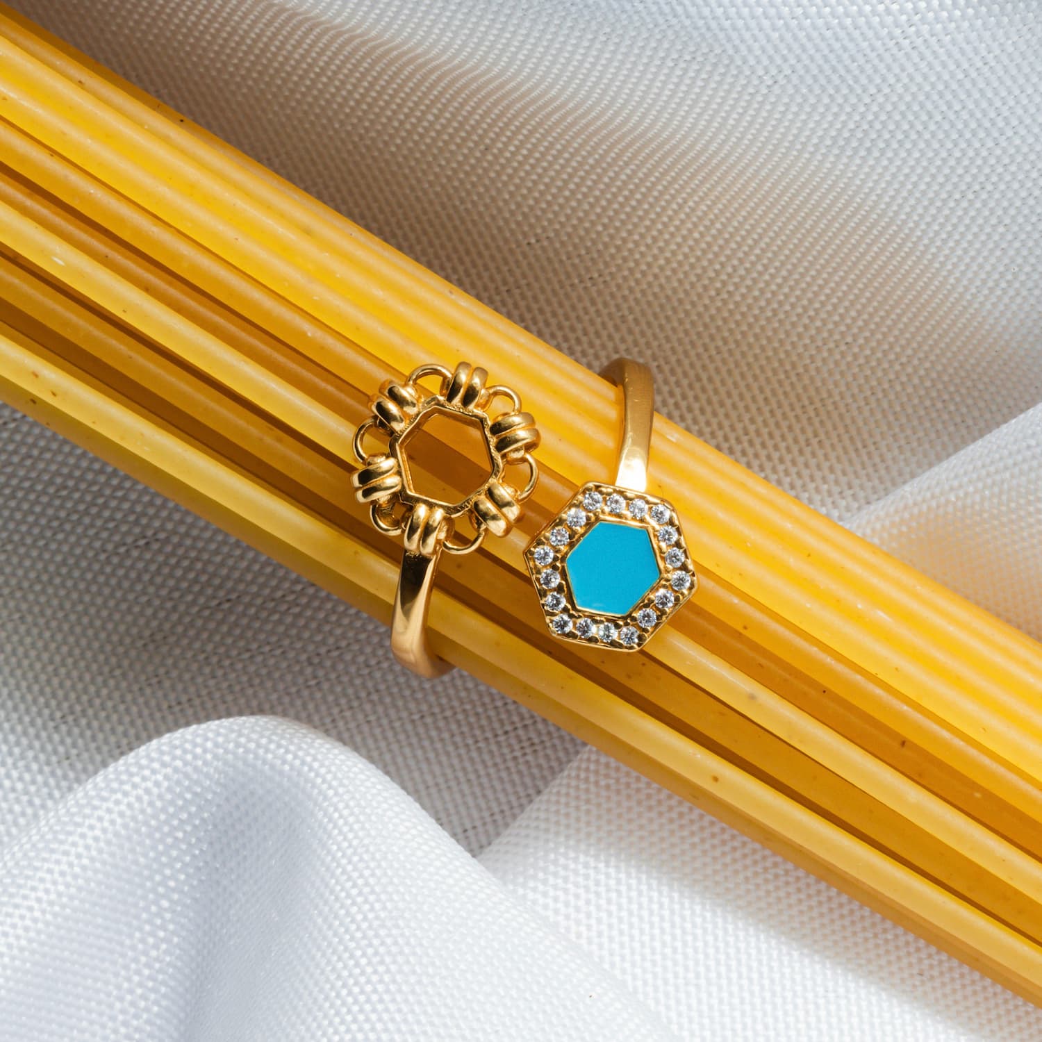 Anello Deco Statement in Oro con Turchese & Pavé