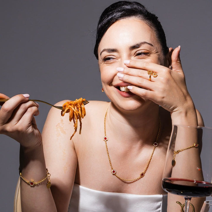 Collana Deco Statement in Oro con Rosso, Corallo & Pavé