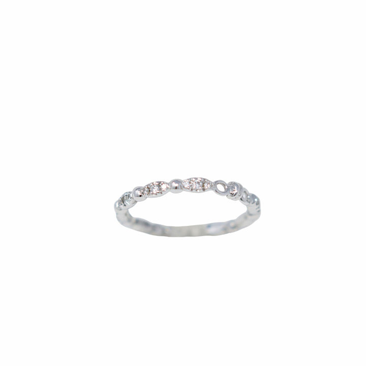 Anello Whisper in Oro Bianco 14k con Cluster di Diamanti