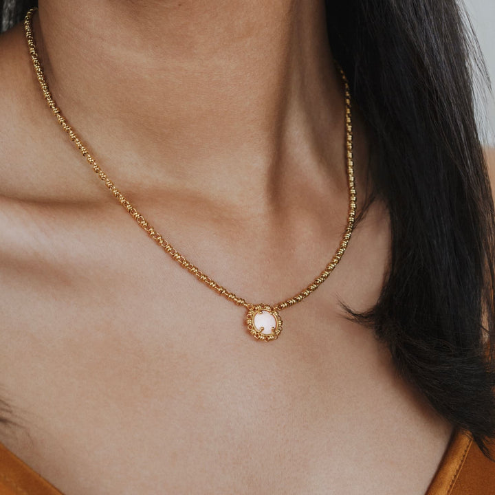 Collana Gemma in Oro con Corallo Rosa