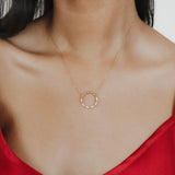 Collana Whisper in Oro Giallo con Cluster di Diamanti