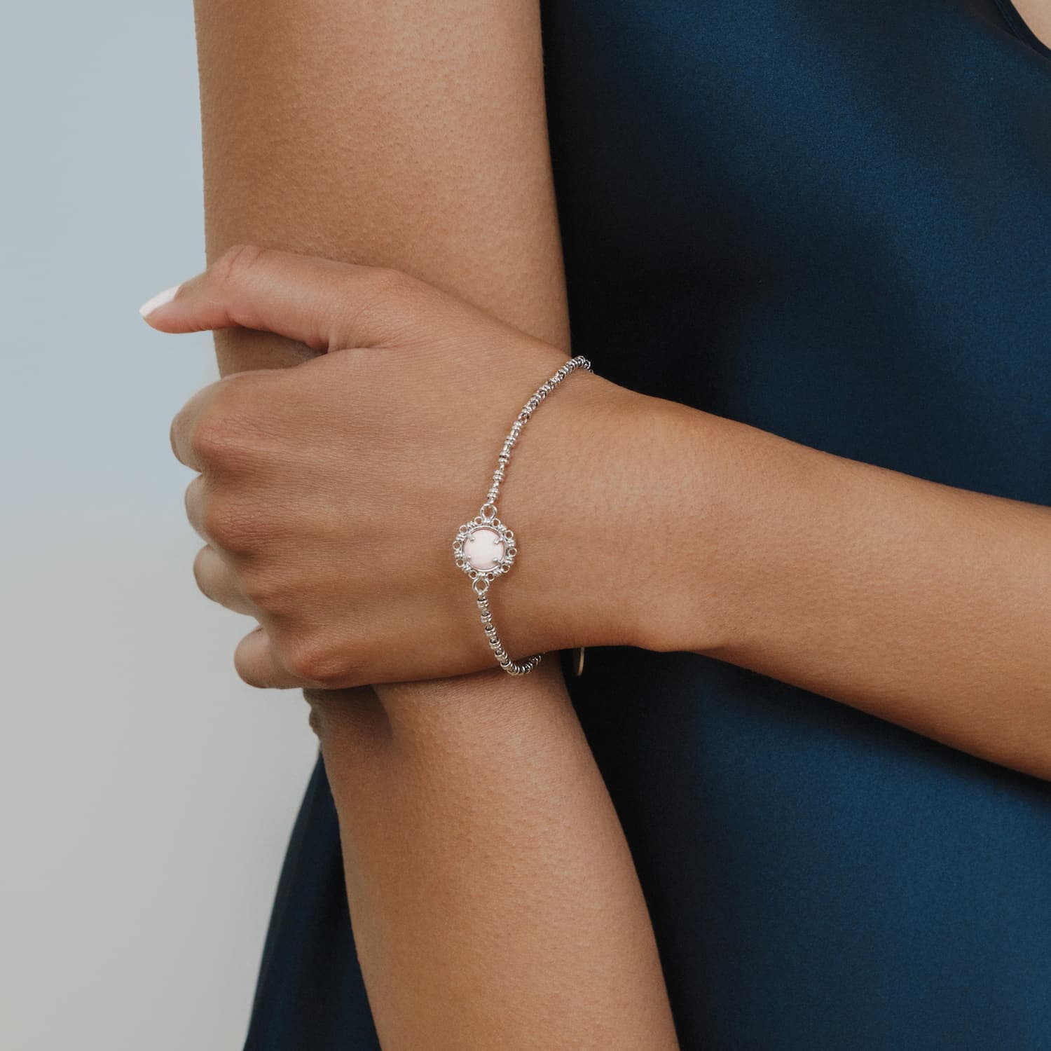 Bracciale Gemma in Rodio con Corallo Rosa