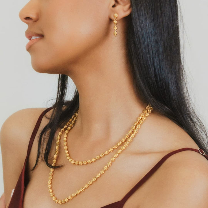 Orecchini Links Caviale in Oro