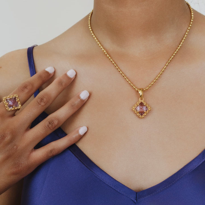 Anello Quadra in Oro con Ametista