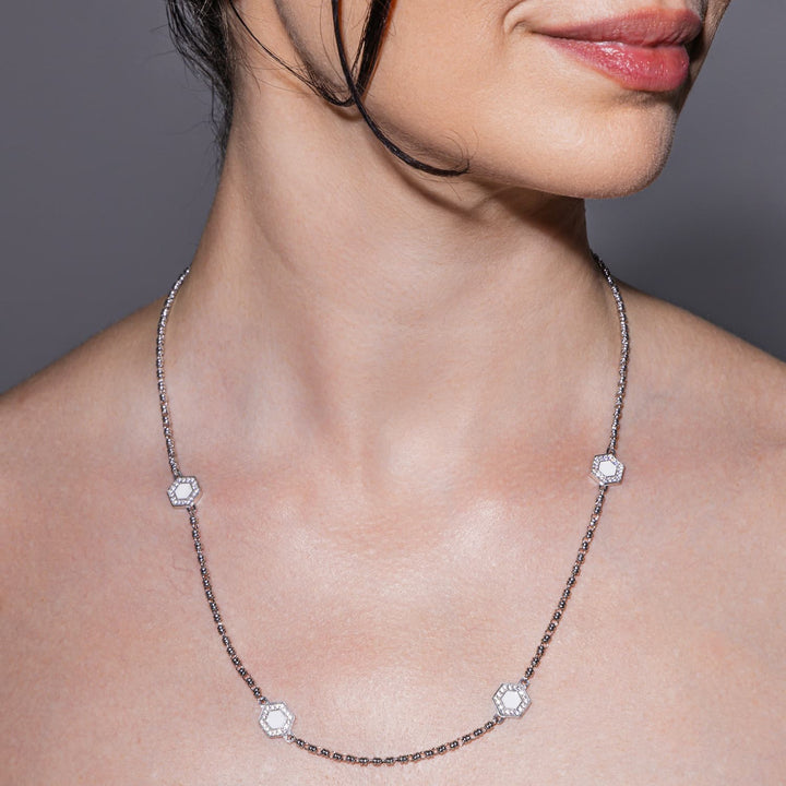 Collana Deco Statement in Rodio con Verde, Bianco & Pavé