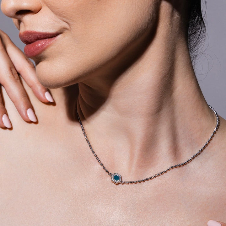 Collana Deco in Rodio con Verde, Bianco & Pavé