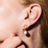 Orecchini Deco Statement in Oro con Bianco & Pavé
