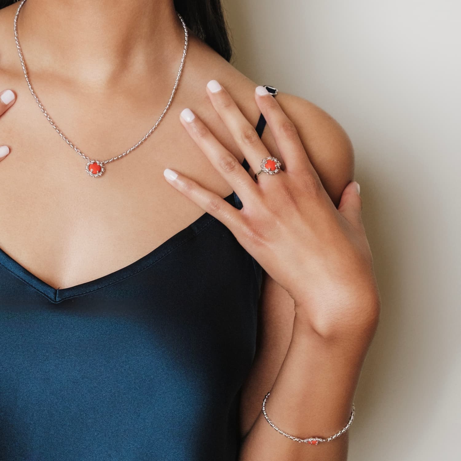 Collana Gemma in Rodio con Corallo